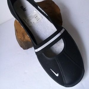 Nike slip ons